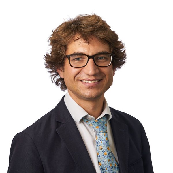 Dr Carl Reynolds, Consultant Respiratory Physician